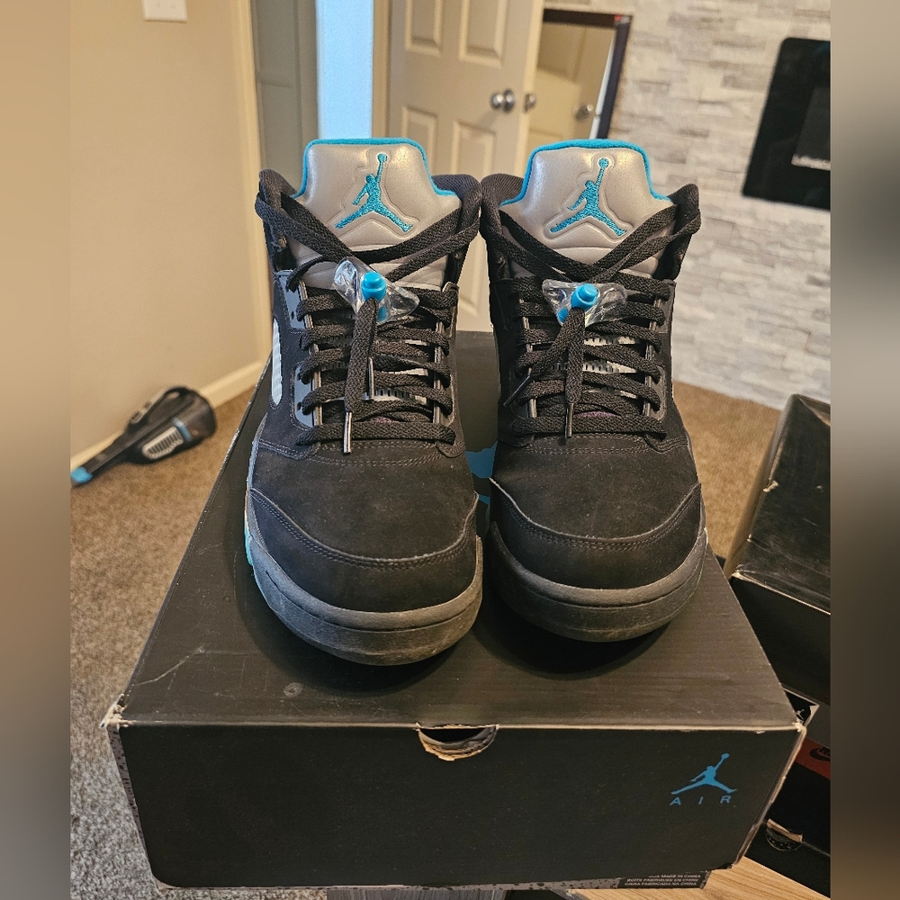 Air Jordan 5 Retro 11.5 - Picture 2 of 5